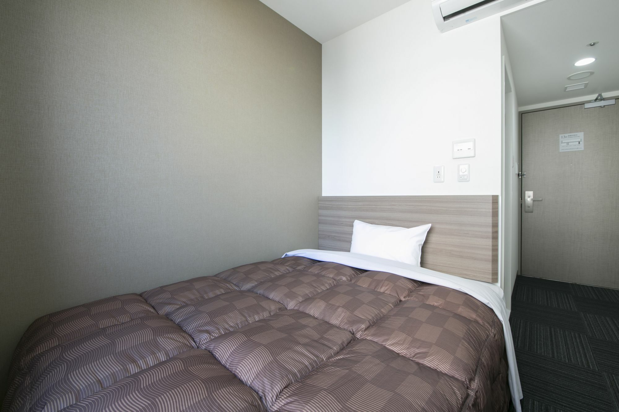 Washington R&B Hotel Shin Osaka Kitaguchi Екстер'єр фото