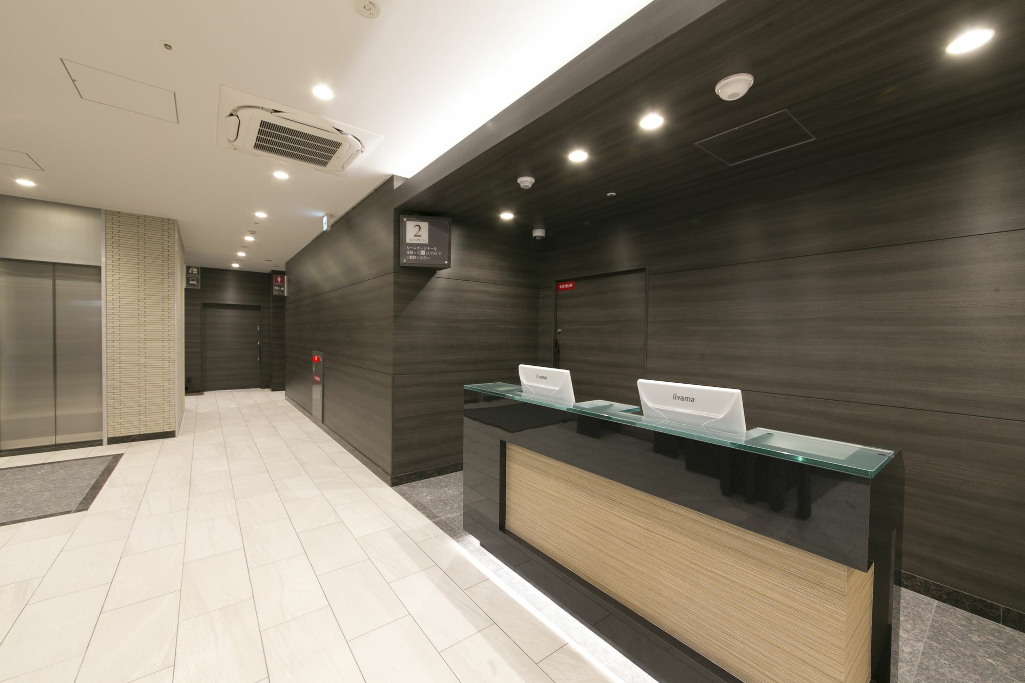Washington R&B Hotel Shin Osaka Kitaguchi Екстер'єр фото