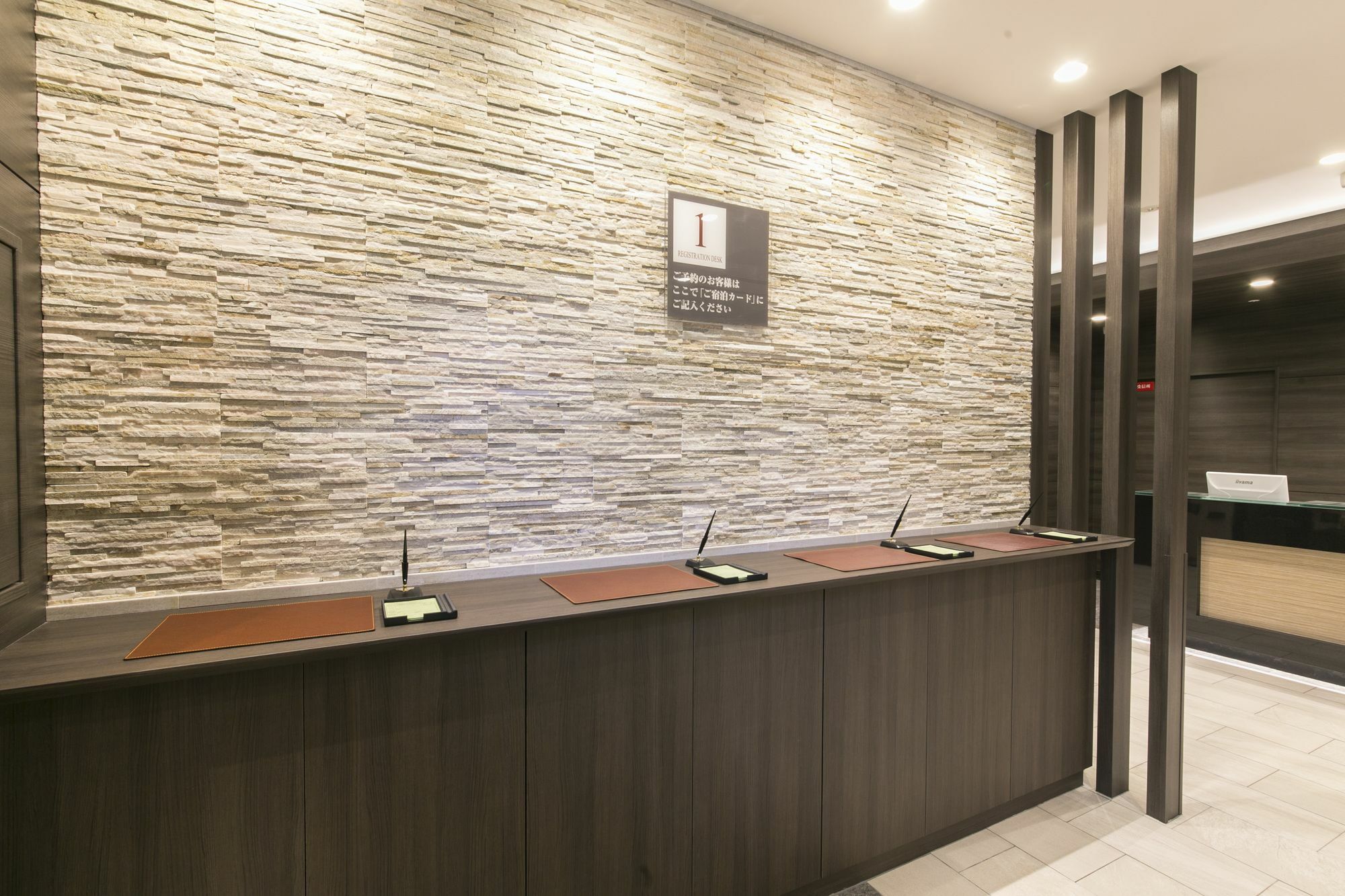 Washington R&B Hotel Shin Osaka Kitaguchi Екстер'єр фото